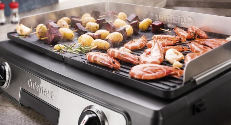Cuisiner à la plancha : 2 idées de recettes pour les gourmets